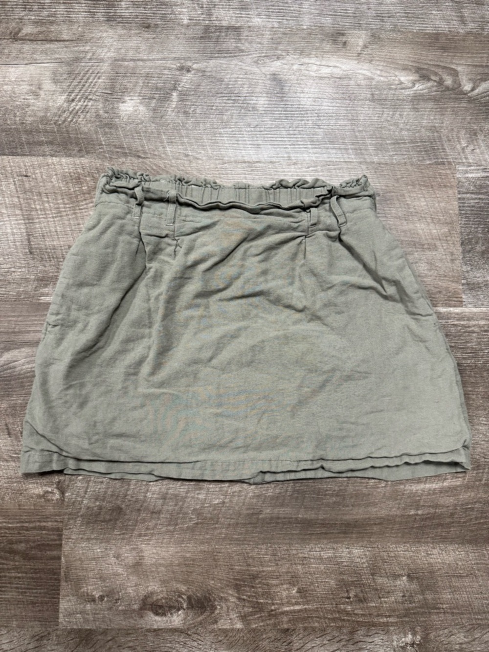 American Eagle Green Mini Skirt Size Small